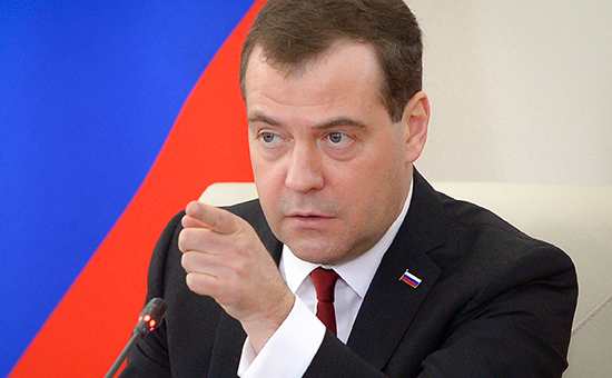 Медведев призвал «наказать рублем» ответственных за аварию «Протона»