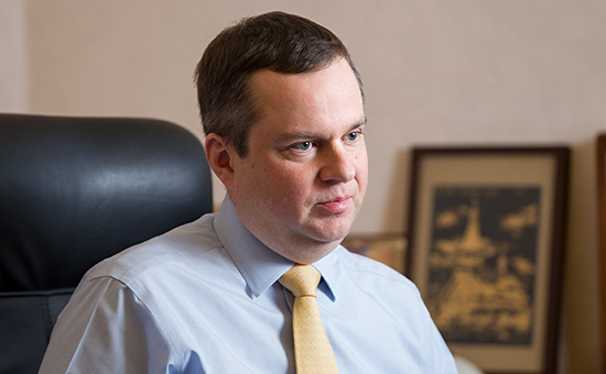 ЦБ запретил пенсионному фонду "Золотой век" заключать договоры ОПС