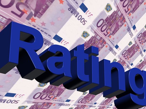 RAEX понизило рейтинг Росавтобанку до уровня «В+» и отозвало его