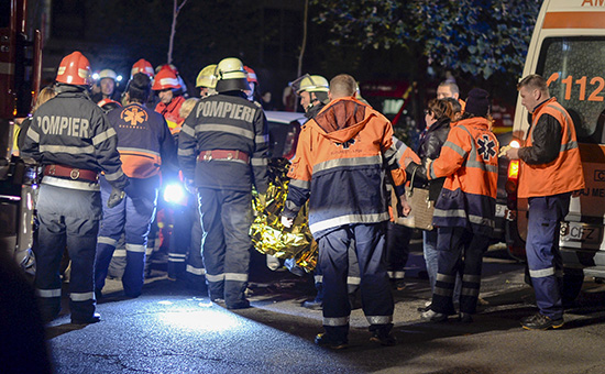 В Бухаресте после взрыва в клубе погибли 26 человек