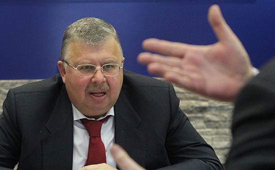 Песков прокомментировал ситуацию с главой ФТС