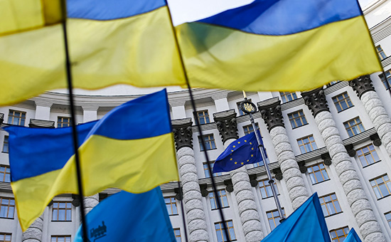 Financial Times сообщила о намерениях ЕС убедить Киев выполнить Минские соглашения