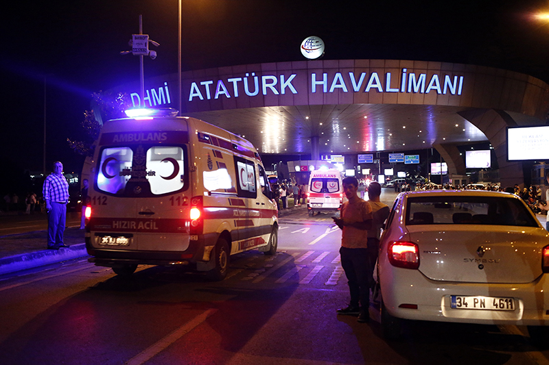 Двойной теракт в аэропорту Стамбула