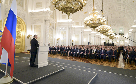 Путин поручил правительству развивать рынок корпоративных облигаций