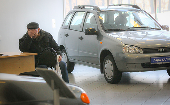 Продажи АвтоВАЗа продолжили падение после стабилизации рынка