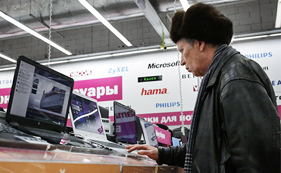 Российский рынок компьютеров в 2014 году сократился примерно на треть