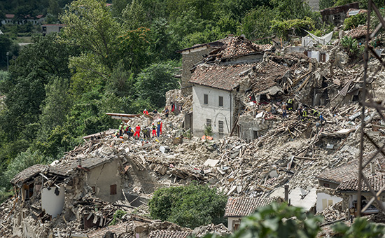 Число жертв землетрясения в Италии увеличилось до 120