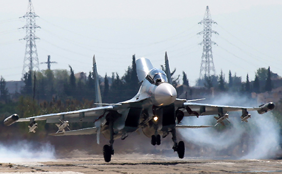 Россия объяснила сближение своего истребителя с самолетом США в Сирии