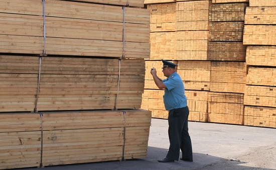 Новая реальность: оборот внешней торговли ЮФО в 2015г. упал на 33%