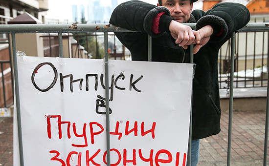 http://pics.v6.top.rbk.ru/v6_top_pics/resized/550xH/media/img/2/47/754484647658472.jpg